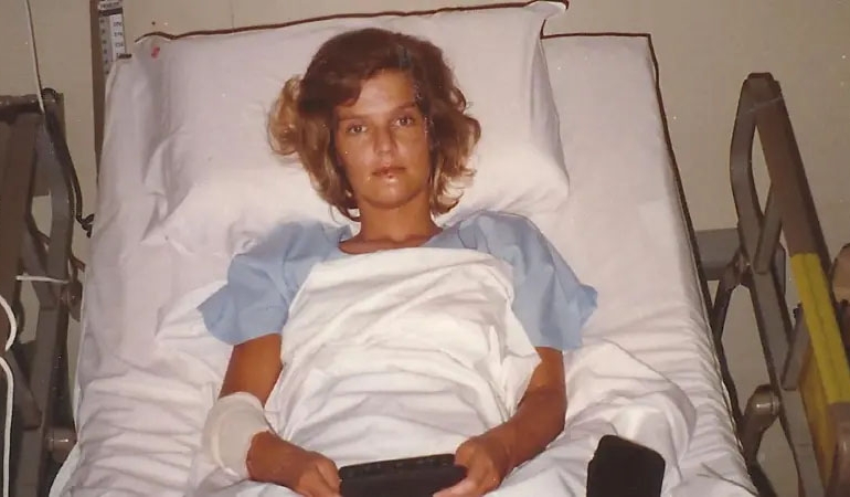 Uçak Kazasından Sağ Çıkıp Ormanda Sekiz Gün Hayatta Kaldı: “Hayatın En Karanlık Anında Güzelliği Buldum”