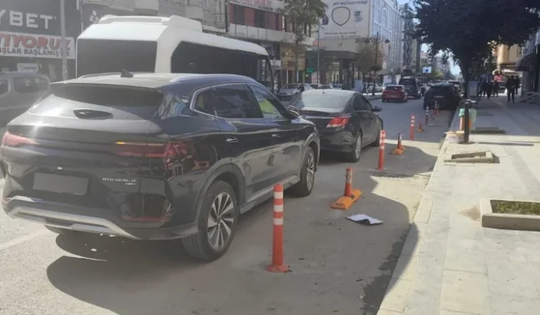 Van’da ‘Park Yasaktır’ Dubaları Sürücüleri Durduramadı