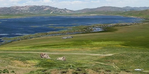 Turna Gölü Nasıl Gidilir? Van’ın Saklı Cenneti Ulaşım ve Gezi Rehberi