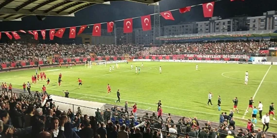 Vanspor, tribün lideri oldu: 10. haftada en fazla seyirci Van’da