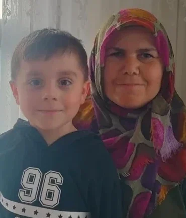 690b3ea41d6f7e0b0a8d932c