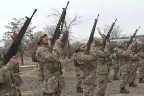 6927257e586197a571cd12d1