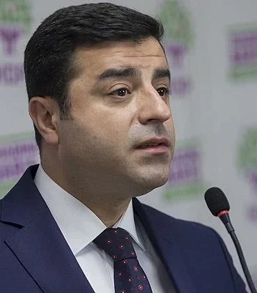 692834d4f504a08e8484cbc0