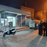 adana-da-erkek-kuaforunde-silahli-kavga-7-yar-19306652_amp