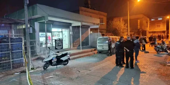 Adana’da kuaförde silahlı çatışma: 3’ü ağır 7 yaralı