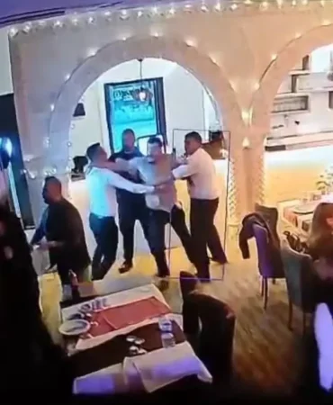 ankara-da-eglence-mekaninda-kavga-sonrasi-ates-19236411_5069_amp