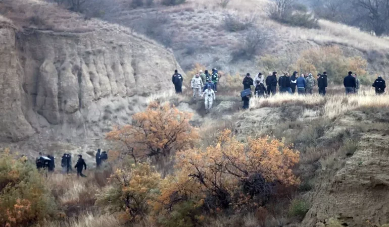 Gürcistan İçişleri Bakanı Açıkladı: 18 Askerin Naaşına Ulaşıldı, 2 Asker İçin Arama Çalışmaları Sürüyor