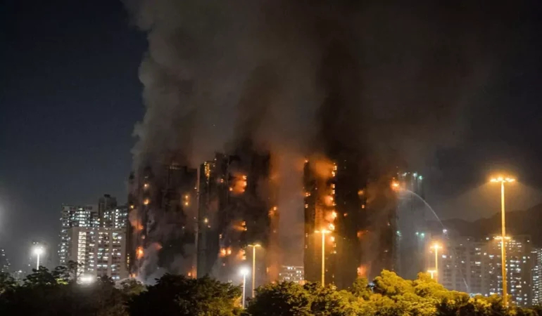 31 KATLI BİNADA YANGIN