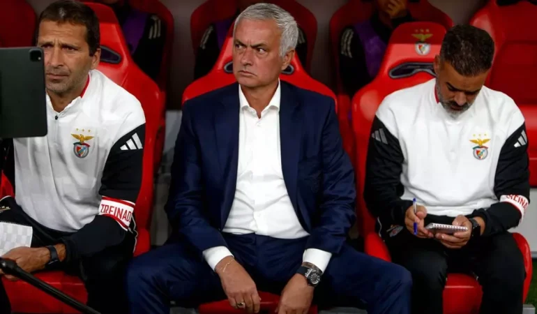 Jose Mourinho Şimdi de Benfica’yı Çıldırtıyor: 5 Transfer Talebiyle Kulübü Ayağa Kaldırdı