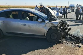 mardin-kiziltepe-de-iki-otomobil-carpisti-1-i-agir-6-yarali-1200-937717