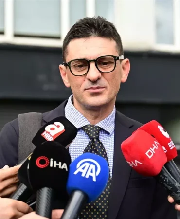 papa-14-leo-ahmet-minguzzi-nin-babasi-andrea-2-19307237_amp