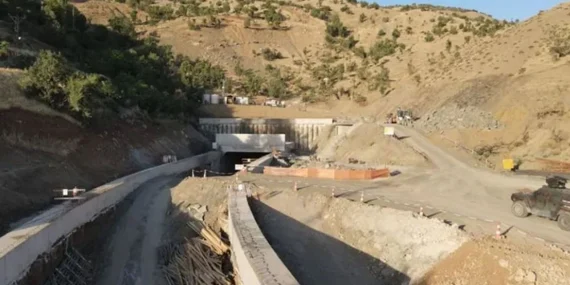 Şırnak–Van Karayolu Projesinde Çalışmalar Hızlandı