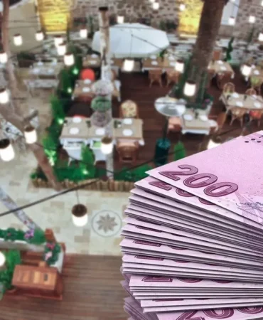 uc-aksam-yemegi-icin-belediye-kasasindan-1-3-19305206_771_amp