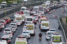 tabela-yine-desiyor-akaryakita-dev-bir-zam-daha-19318303_7031_amp