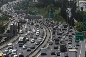 yilbasinda-sil-bastan-degisiyor-araci-olan-19315138_8727_amp