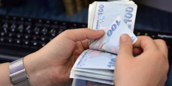 Zam Oranları Belli Oldu: Memur ve Emeklilerin Maaşları 5 Aylık Enflasyona Göre Yeniden Hesaplandı