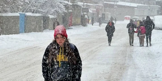 Van’da Okullar Yarın Tatil Mi? Valilikten Resmi Açıklama