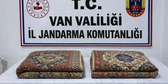 Van’da 1 Milyon 200 Bin TL Değerinde Kaçak Halı Ele Geçirildi